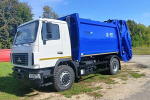 Мусоровоз с задней загрузкой КО-427-37